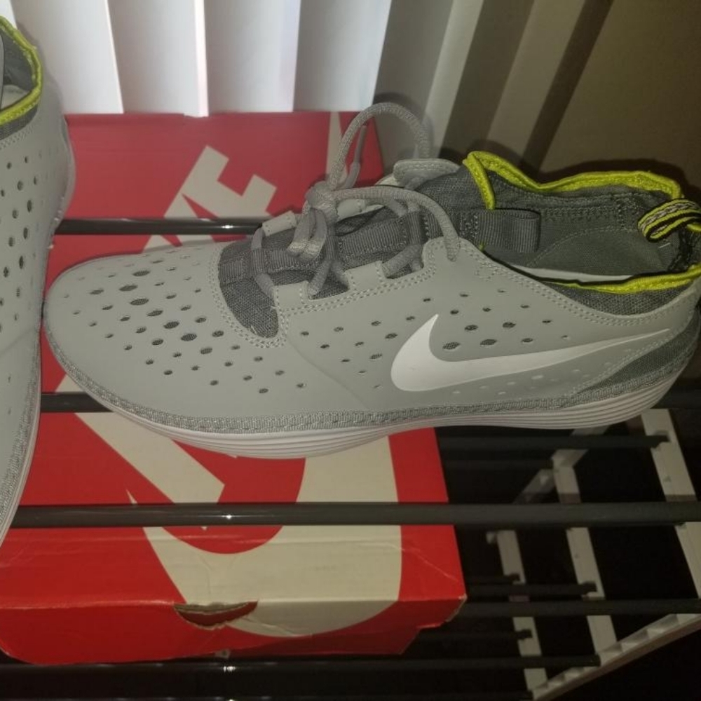 Brand new Nike, Size 12, Gray